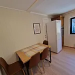 Daire Comfortable Sleeps 3 Near Center Kristiansand