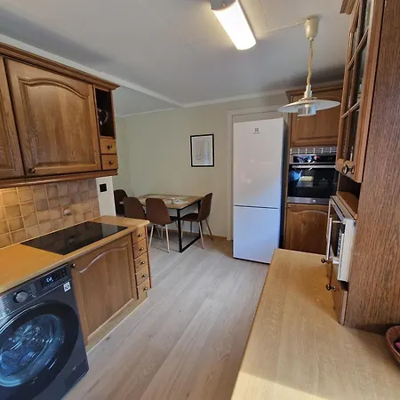 Comfortable Sleeps 6 B Near Center * كريستينساند