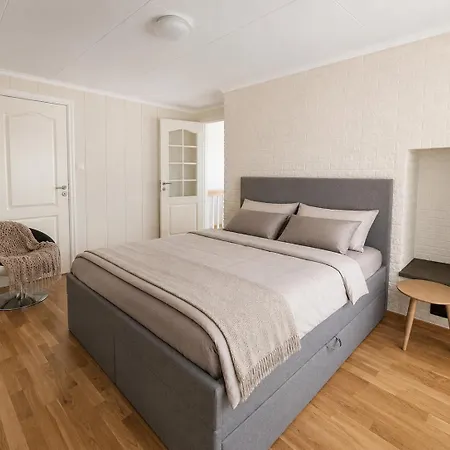 Comfortable Sleeps 6 B Near Center Appartamento Kristiansand