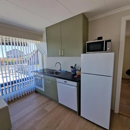 Comfortable Sleeps 6 B Near Center 크리스티안산