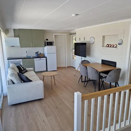 Comfortable Sleeps 6 B Near Center Kristiansand