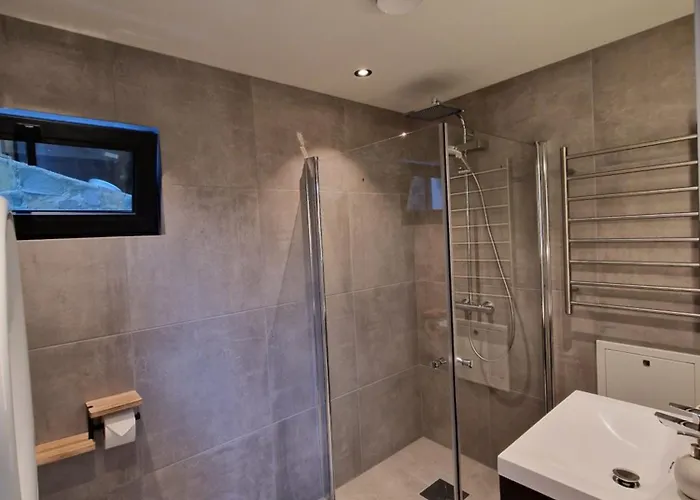 Lägenhet Comfortable Sleeps 3 Near Center Kristiansand