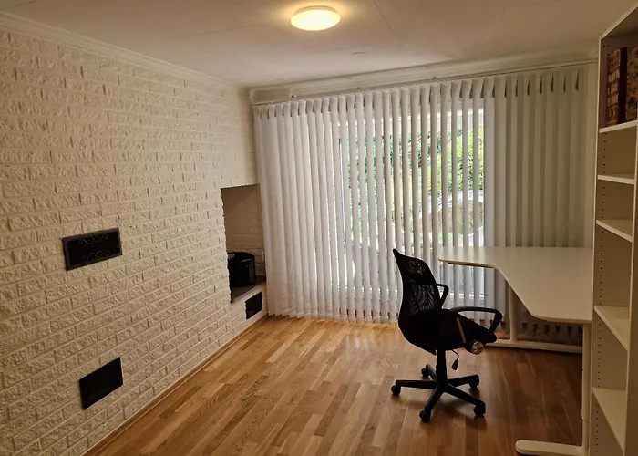 Comfortable Sleeps 3 Near Center شقة كريستينساند